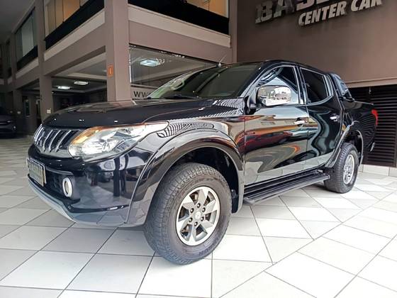 MITSUBISHI L200 TRITON 2.4 16V TURBO DIESEL SPORT HPE CD 4P 4X4 AUTOMÁTICO
